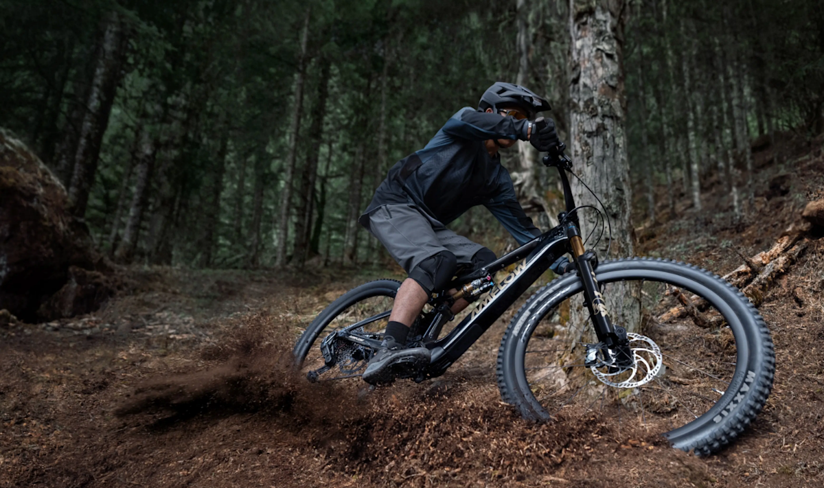 DJI’s Amflow e-bikes are available to order in the US, but they don’t come cheap DJI’s Amflow e-bikes are available to order in the US, but they don’t come cheap