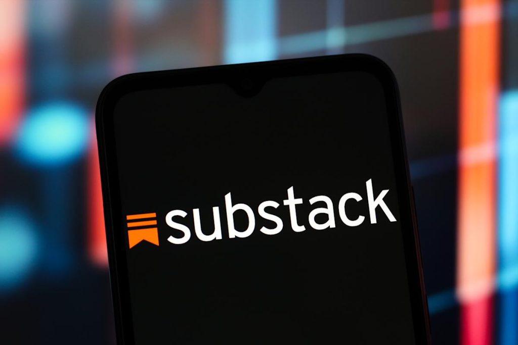 Substack accidentally sent push alerts promoting a Nazi publication