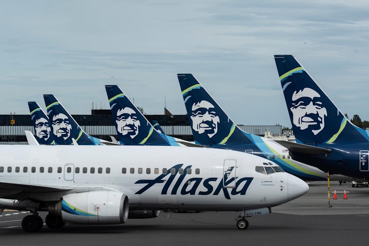 Alaska Air will offer Starlink in-flight internet starting next year Alaska Air will offer Starlink in-flight internet starting next year