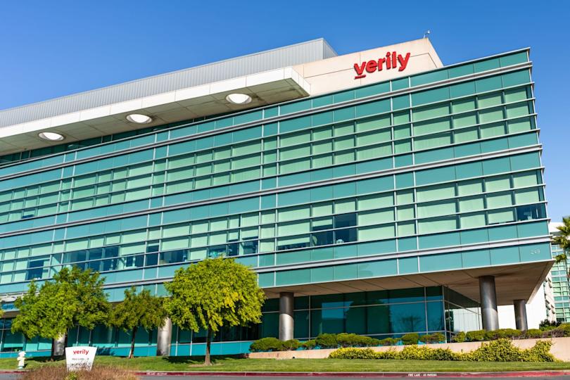 Alphabet’s Verily closes its medical device division and lays off staff Alphabet’s Verily closes its medical device division and lays off staff