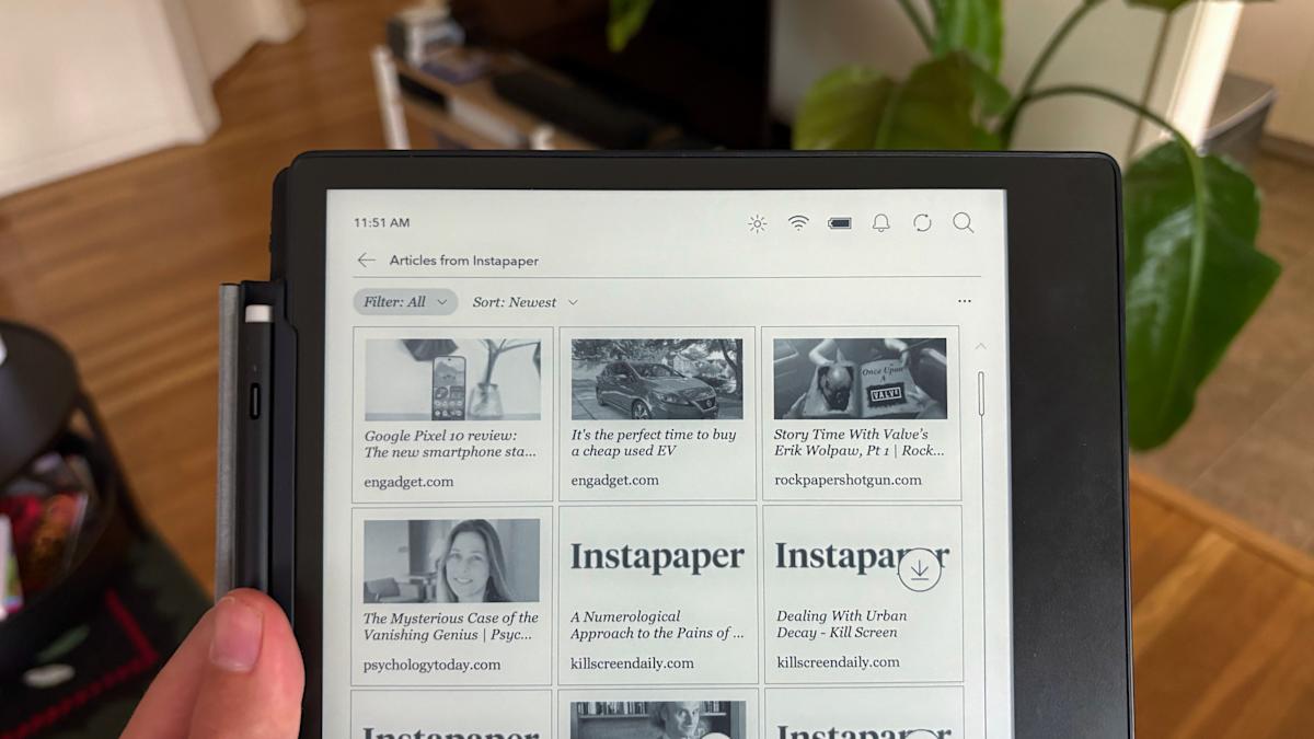 Kobo ereaders are swapping out Pocket for Instapaper Kobo ereaders are swapping out Pocket for Instapaper