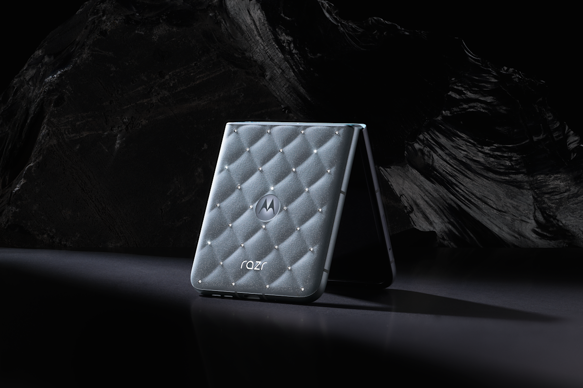 Motorola and Swarovski team up for a super fancy Razr