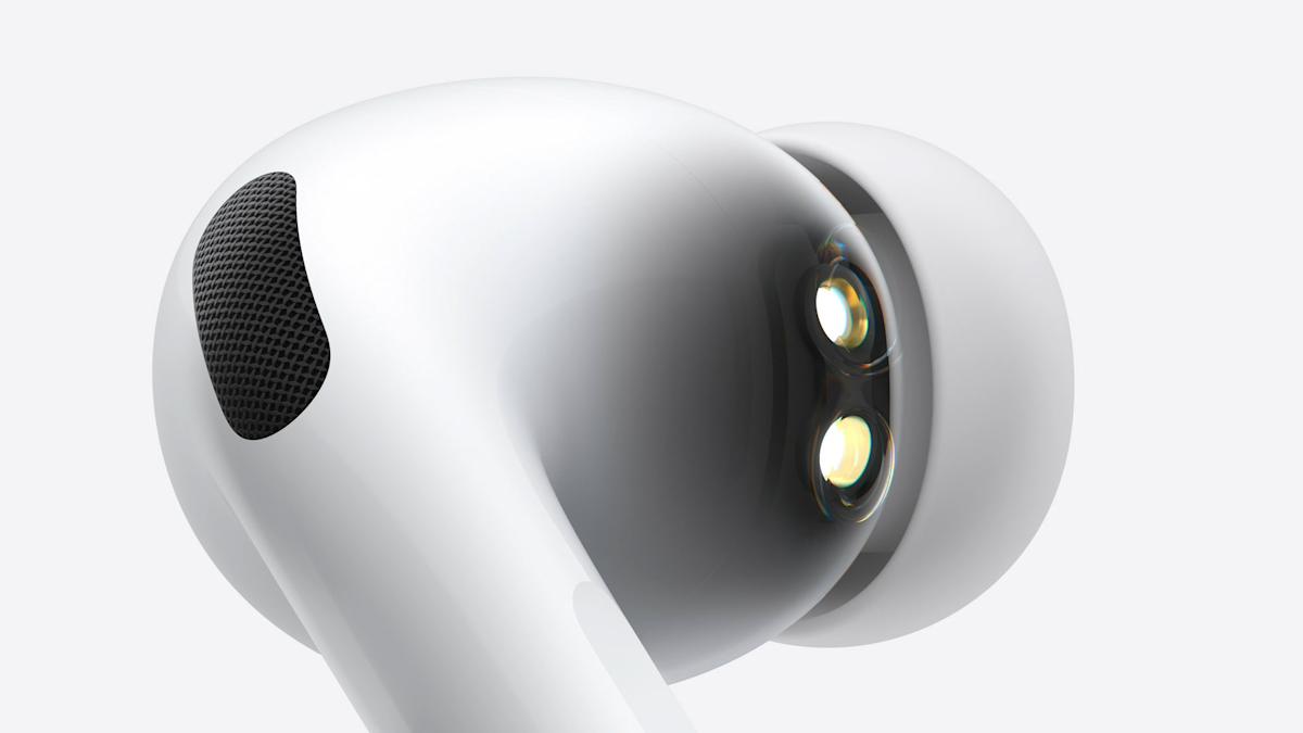How to use the AirPods Pro 3’s heart rate tracking feature