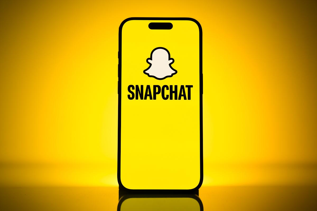Snapchat rolls out Group Streaks and ‘Infinite Retention’ for chats Snapchat rolls out Group Streaks and ‘Infinite Retention’ for chats