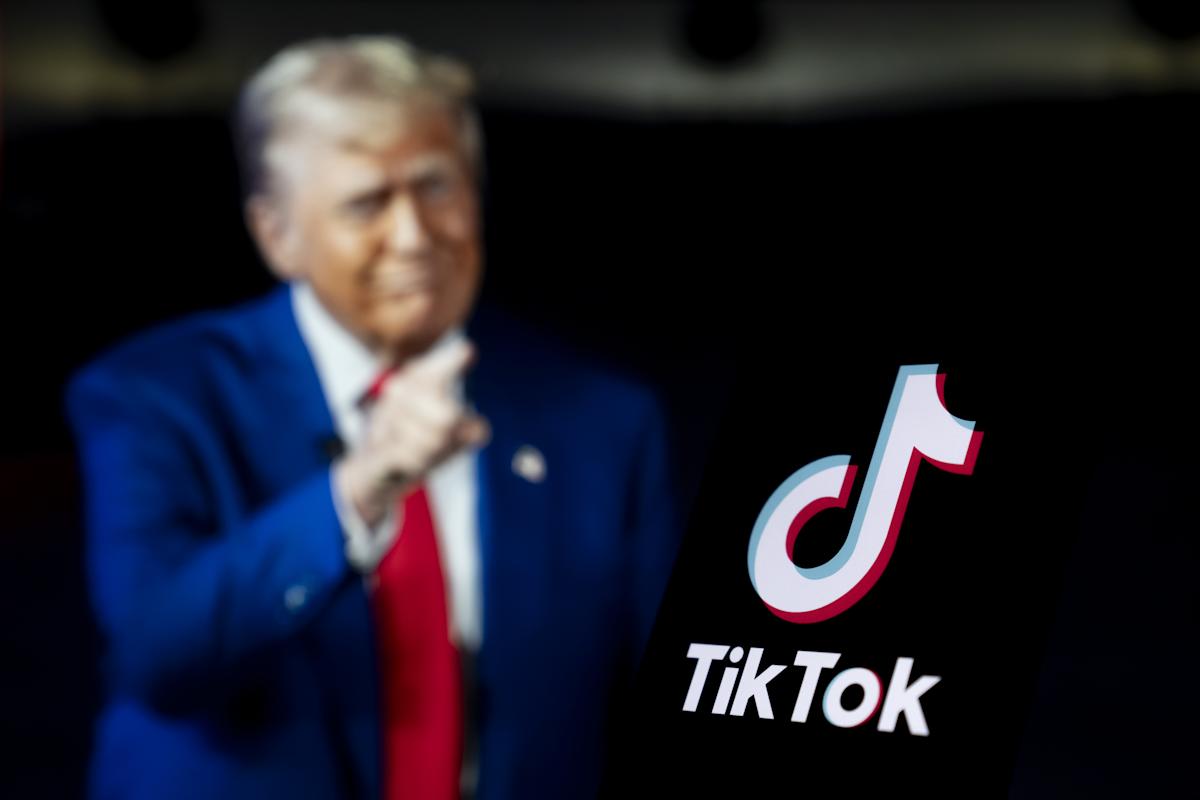Trump’s TikTok deal will give control to a group of US investors, report says Trump’s TikTok deal will give control to a group of US investors, report says