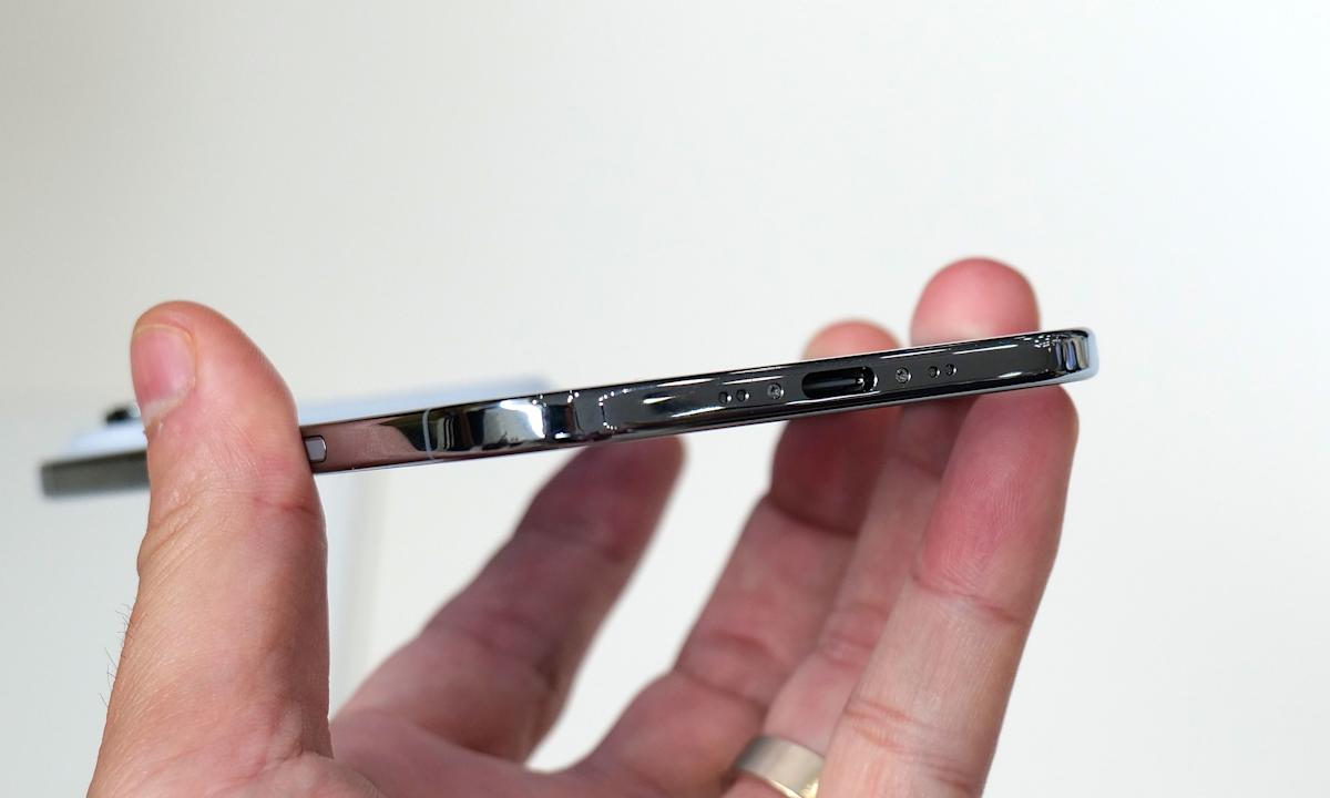 iPhone Air orders in China may be delayed due to eSIM issue