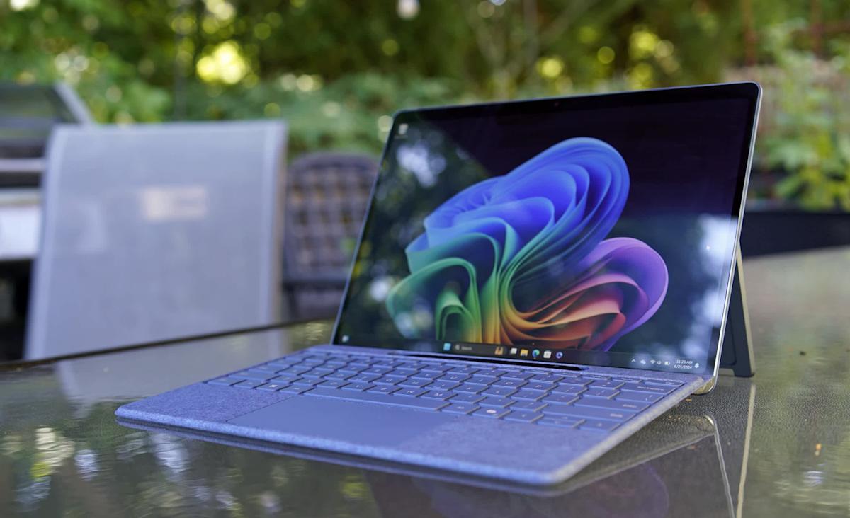 Microsoft’s Windows 11 2025 update starts rolling out today (but don’t expect anything new)